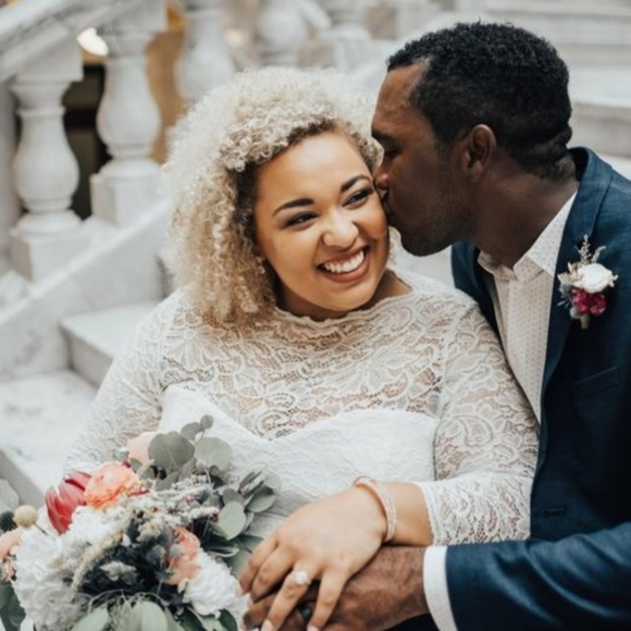 *SOLD* New! 14 Torrid Wedding Lace Dress - Picture 3 of 8